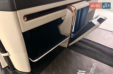Мінівен Lexus LM 2025 в Києві