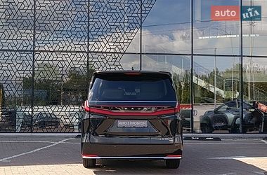 Мінівен Lexus LM 2025 в Києві