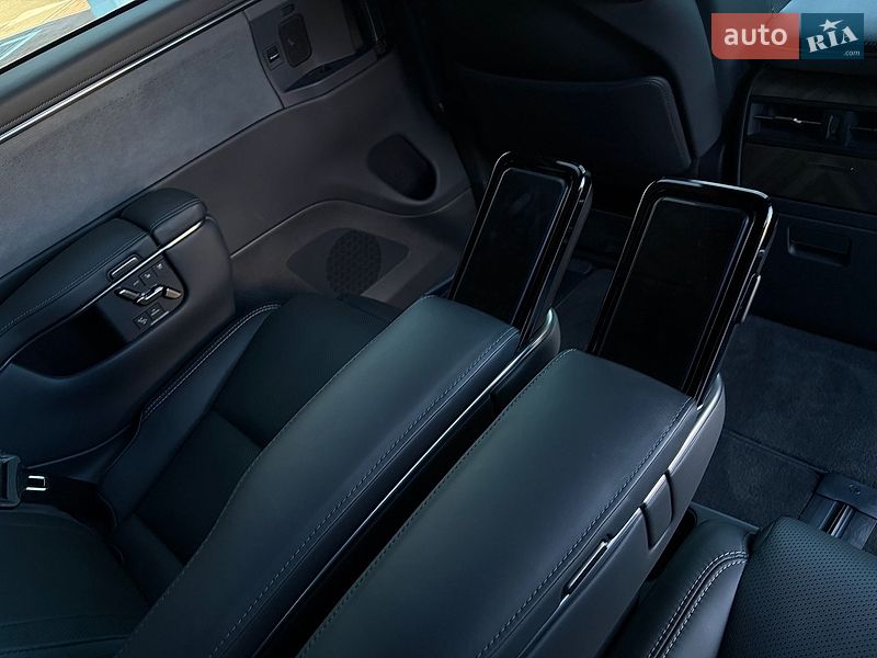 Мінівен Lexus LM 2025 в Києві фото 22 Мінівен Lexus LM 2025 в Києві