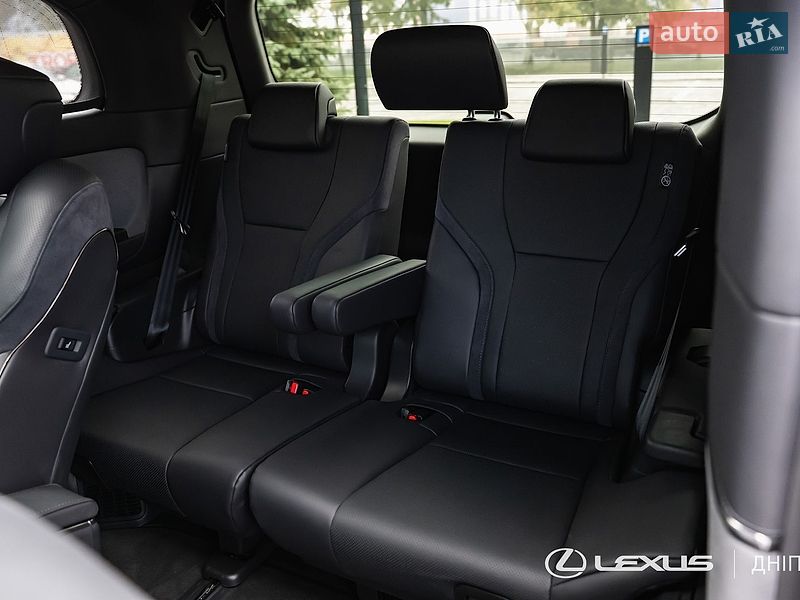Минивэн Lexus LM 2025 в Днепре