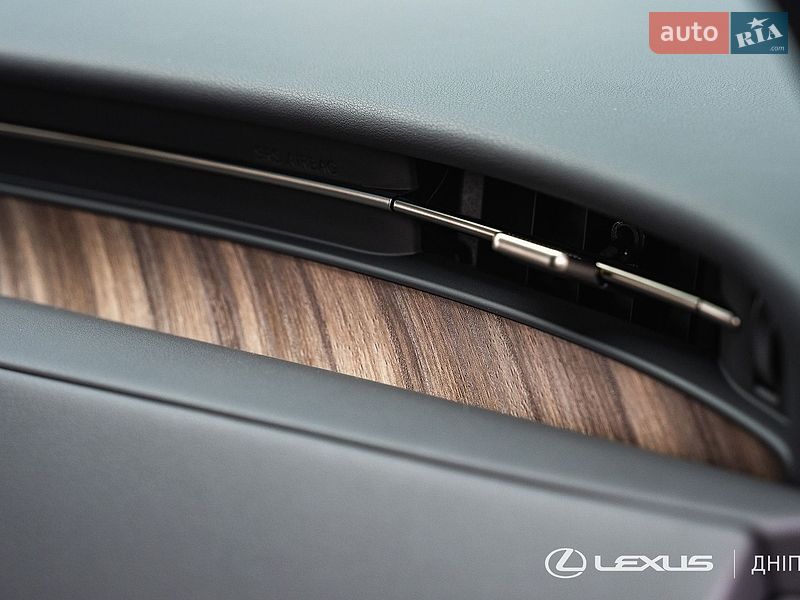 Минивэн Lexus LM 2025 в Днепре