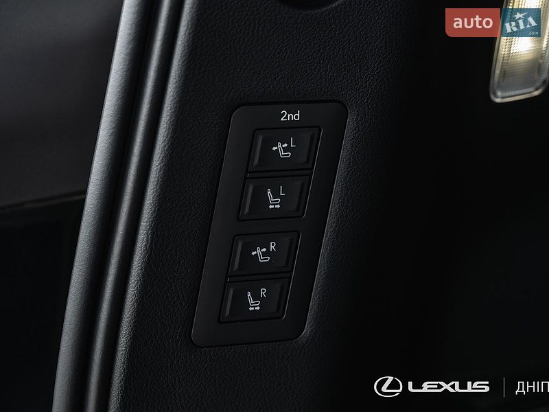 Минивэн Lexus LM 2025 в Днепре
