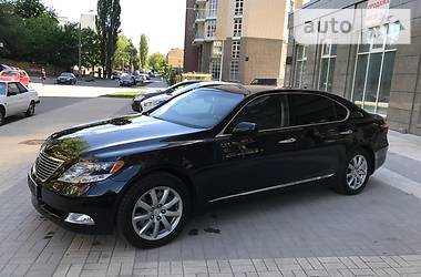 Седан Lexus LS 2008 в 