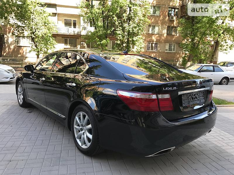 Седан Lexus LS 2008 в Киеве фото 9 Седан Lexus LS 2008 в Киеве