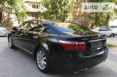 Седан Lexus LS 2008 в 