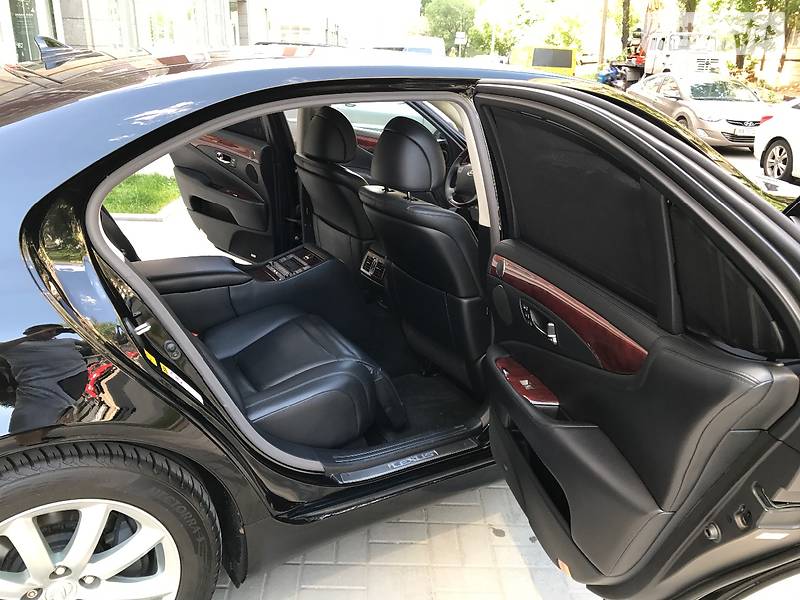 Седан Lexus LS 2008 в Киеве фото 31 Седан Lexus LS 2008 в Киеве