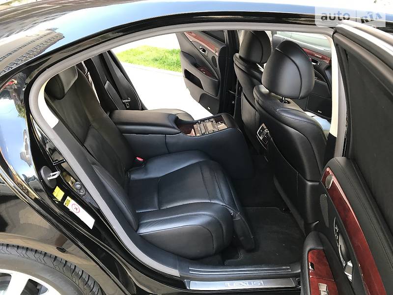 Седан Lexus LS 2008 в Киеве фото 32 Седан Lexus LS 2008 в Киеве