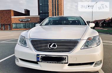 Седан Lexus LS 2009 в Киеве