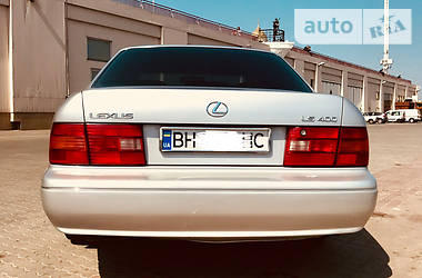 Седан Lexus LS 1996 в Одесі