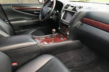 Седан Lexus LS 2008 в Киеве