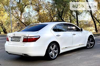 Седан Lexus LS 2008 в Киеве