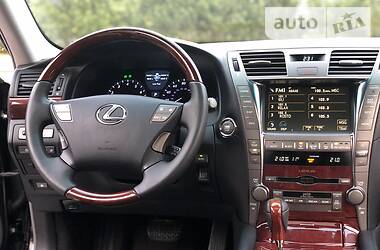 Седан Lexus LS 2009 в Киеве