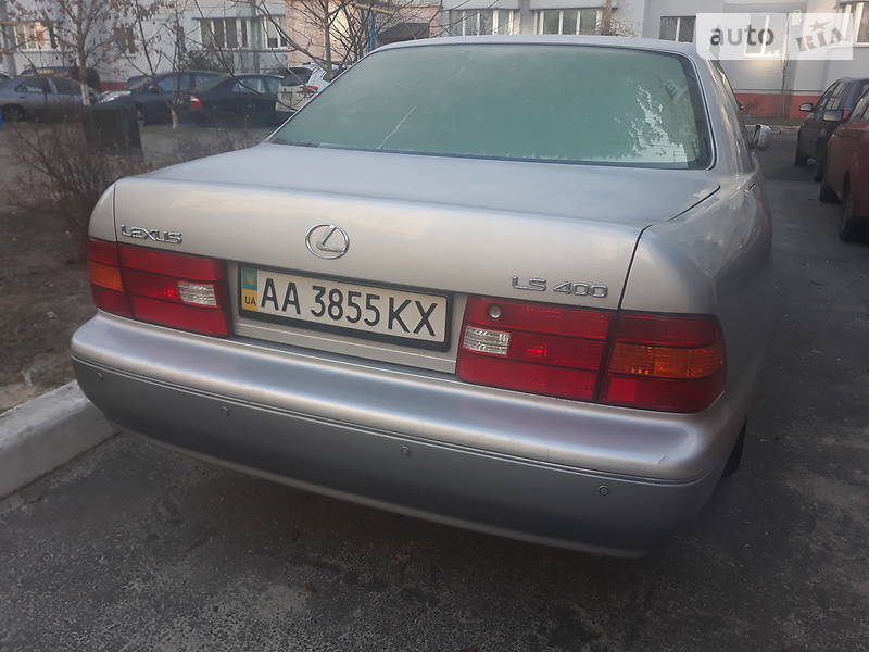 Седан Lexus LS 1998 в Киеве