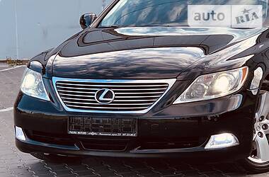 Седан Lexus LS 2008 в 