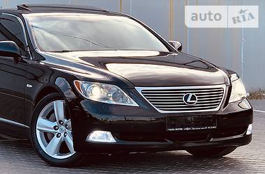 Седан Lexus LS 2008 в 