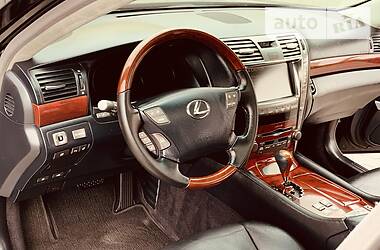 Седан Lexus LS 2008 в 