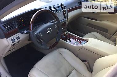 Седан Lexus LS 2008 в Белой Церкви