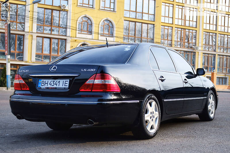 Седан Lexus LS 2004 в Одесі