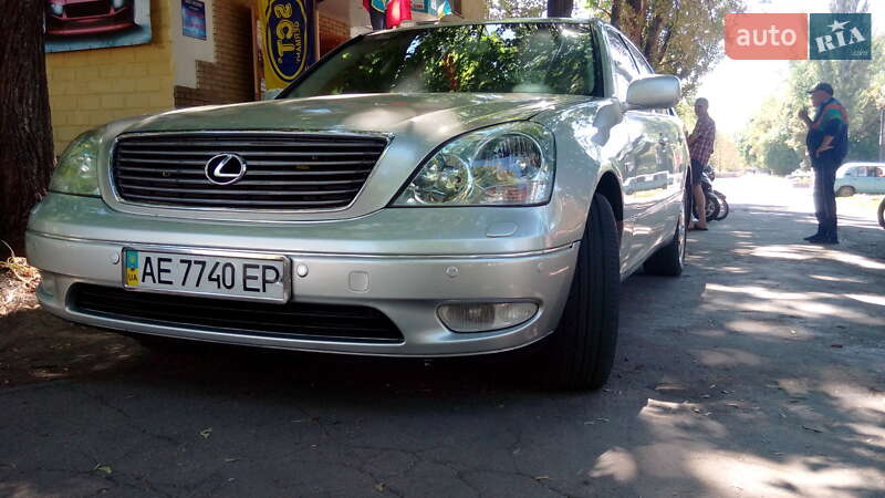 Седан Lexus LS 2002 в Желтых Водах