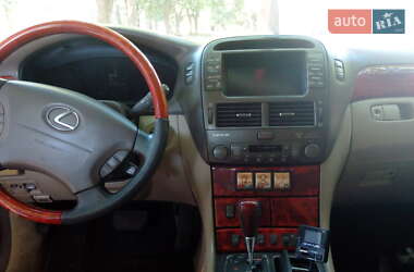 Седан Lexus LS 2002 в Желтых Водах