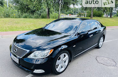 Седан Lexus LS 2008 в Киеве