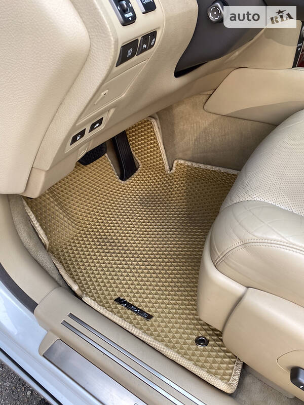 Седан Lexus LS 2009 в Кропивницькому