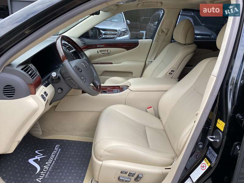 Седан Lexus LS 2011 в Одесі