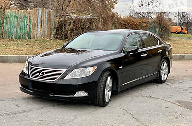 Седан Lexus LS 2008 в 