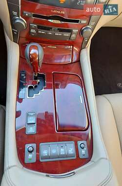 Седан Lexus LS 2008 в Ивано-Франковске