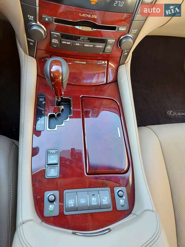 Седан Lexus LS 2008 в Ивано-Франковске