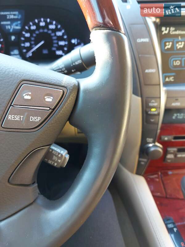 Седан Lexus LS 2008 в Ивано-Франковске