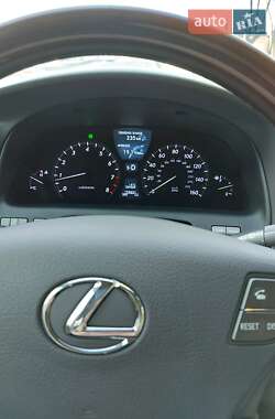 Седан Lexus LS 2008 в Ивано-Франковске