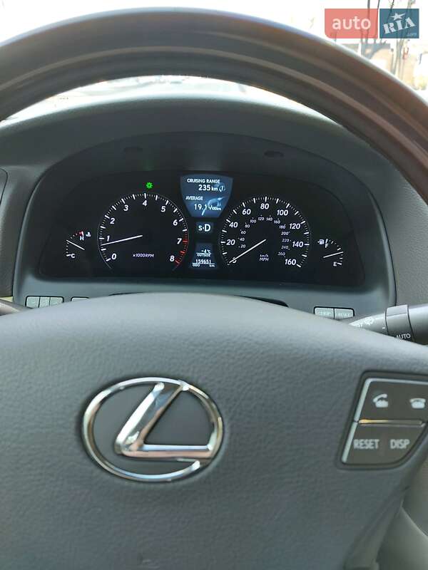 Седан Lexus LS 2008 в Ивано-Франковске