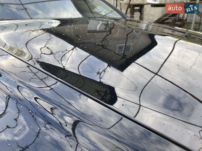 Седан Lexus LS 2014 в Иршаве