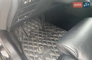 Седан Lexus LS 2014 в Иршаве