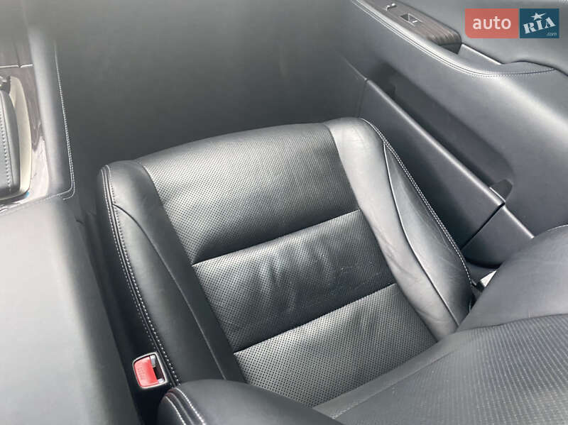 Седан Lexus LS 2014 в Иршаве