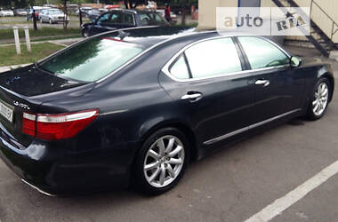 Седан Lexus LS 2007 в Полтаві