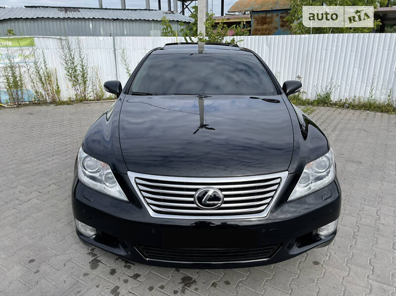 Седан Lexus LS 2010 в Вінниці