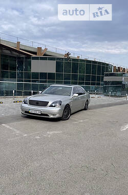 Седан Lexus LS 2001 в 