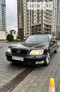 Седан Lexus LS 1998 в Бориславе