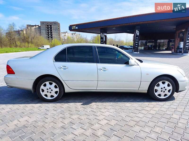 Седан Lexus LS 2002 в Желтых Водах