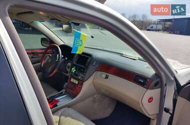 Седан Lexus LS 2002 в Желтых Водах