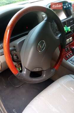 Седан Lexus LS 2002 в Желтых Водах