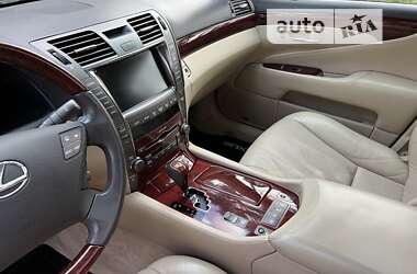 Седан Lexus LS 2007 в 
