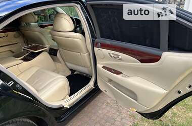 Седан Lexus LS 2007 в 
