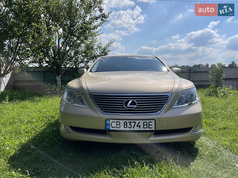Lexus LS 2008