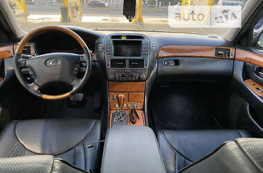 Седан Lexus LS 2003 в Днепре
