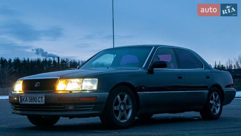Седан Lexus LS 1994 в Киеве