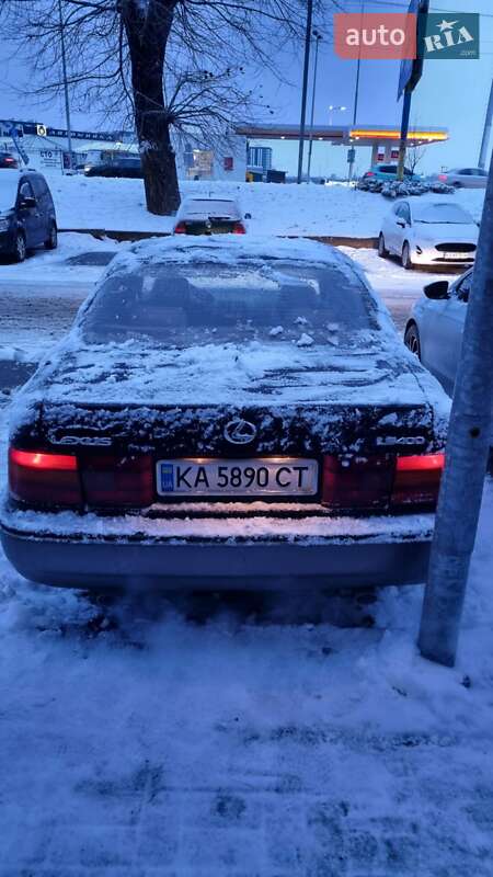Седан Lexus LS 1994 в Киеве