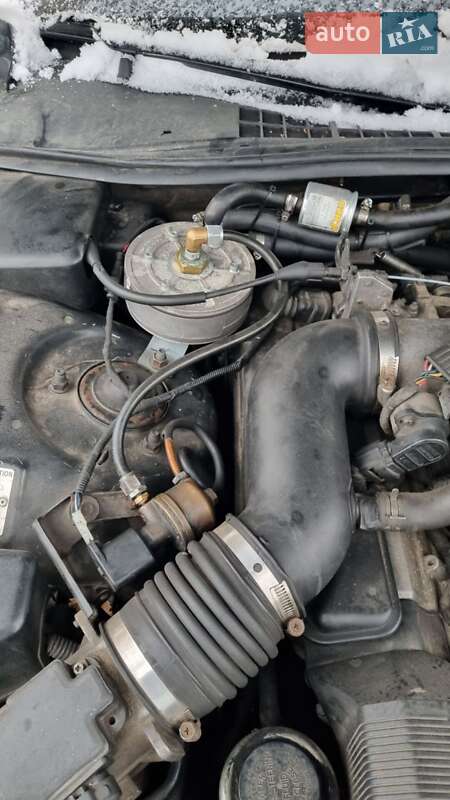 Седан Lexus LS 1994 в Киеве